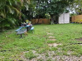 2415 Garfield St, Hollywood FL 33020