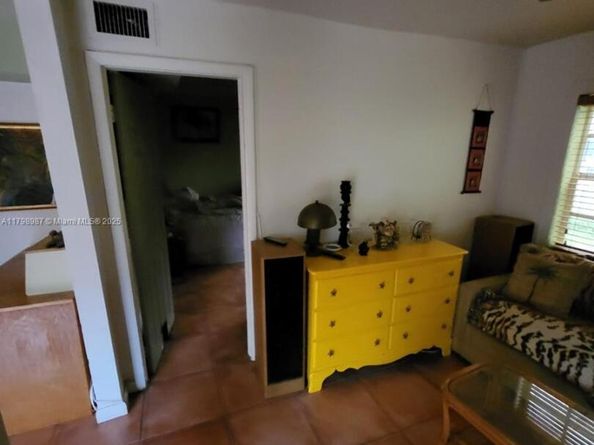 2415 Garfield St, Hollywood FL 33020
