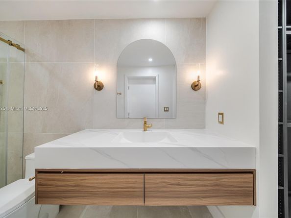 1244 SW 14th St, Miami FL 33145