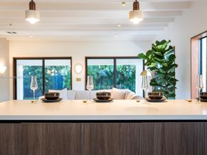 1244 SW 14th St, Miami FL 33145