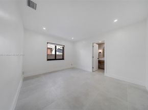 1244 SW 14th St, Miami FL 33145