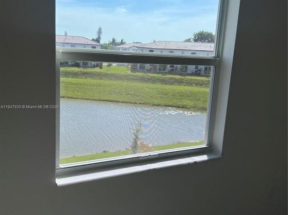 2357 NW 122nd Ter, Miami FL 33167