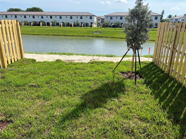 2357 NW 122nd Ter, Miami FL 33167