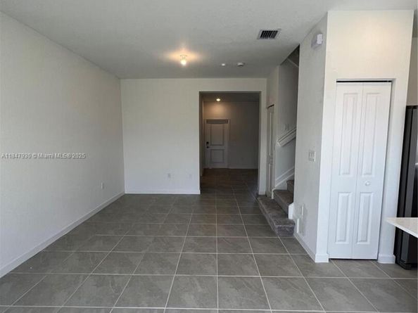 2357 NW 122nd Ter, Miami FL 33167