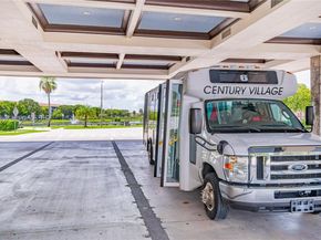 1401 SW 134th Way 212C, Pembroke Pines FL 33027