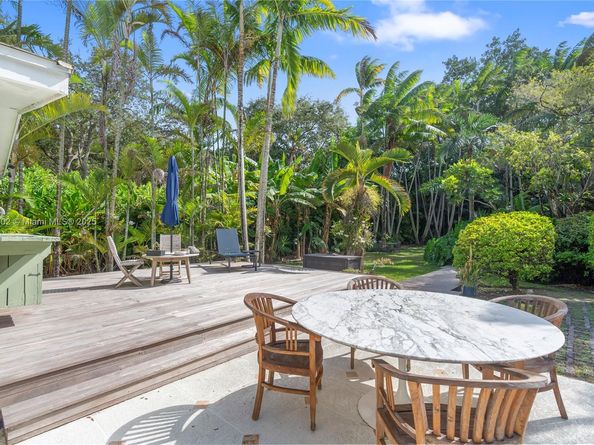 6630 SW 102nd St, Pinecrest FL 33156