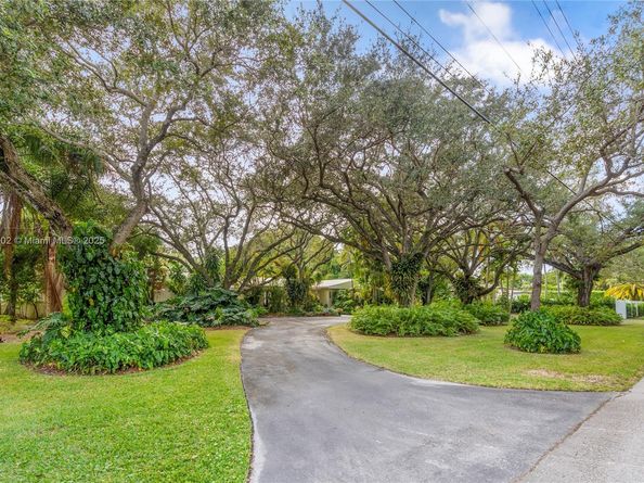 6630 SW 102nd St, Pinecrest FL 33156