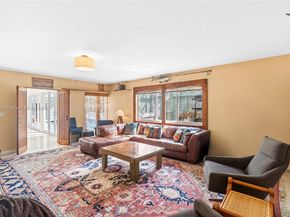 6630 SW 102nd St, Pinecrest FL 33156
