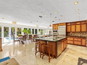 6630 SW 102nd St, Pinecrest FL 33156
