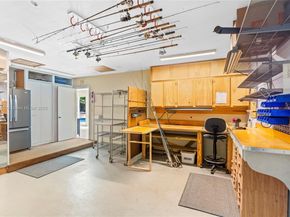 6630 SW 102nd St, Pinecrest FL 33156