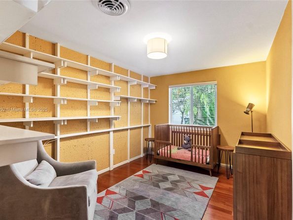 6630 SW 102nd St, Pinecrest FL 33156