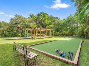 6630 SW 102nd St, Pinecrest FL 33156