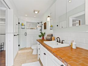 6630 SW 102nd St, Pinecrest FL 33156