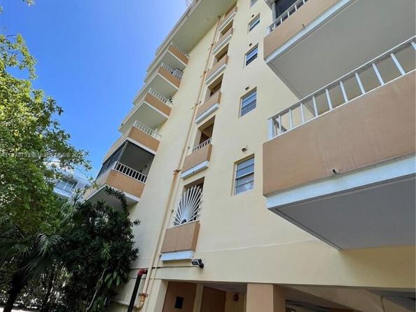 3304 Virginia St 6B, Miami FL 33133