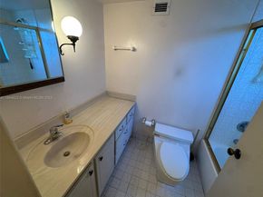 6039 Collins Ave 1517, Miami Beach FL 33140