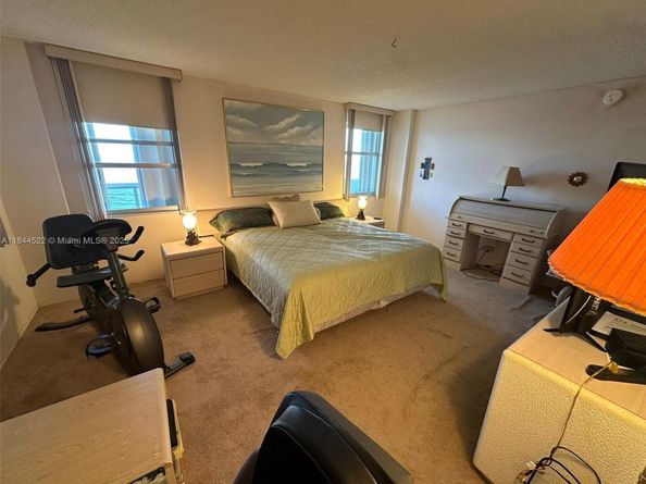6039 Collins Ave 1517, Miami Beach FL 33140