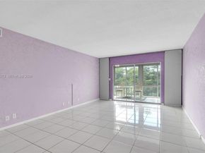 2502 Antigua Ter J3, Coconut Creek FL 33066