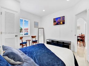 2055 NE 140th St, North Miami Beach FL 33181