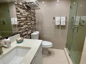 5225 Collins Ave 515, Miami Beach FL 33140