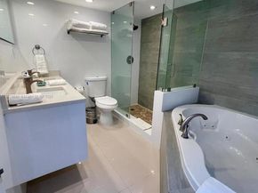 5225 Collins Ave 515, Miami Beach FL 33140