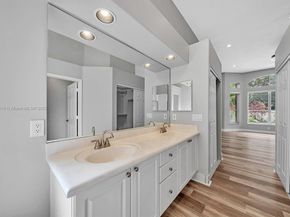 5323 SW 34th Way, Hollywood FL 33312