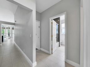 5323 SW 34th Way, Hollywood FL 33312