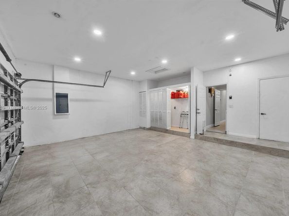 5323 SW 34th Way, Hollywood FL 33312