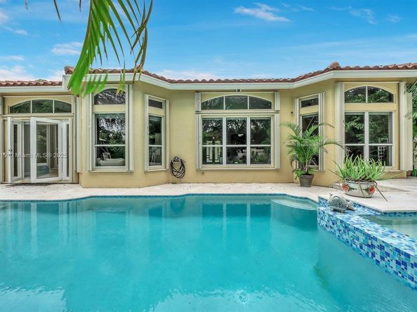 5323 SW 34th Way, Hollywood FL 33312