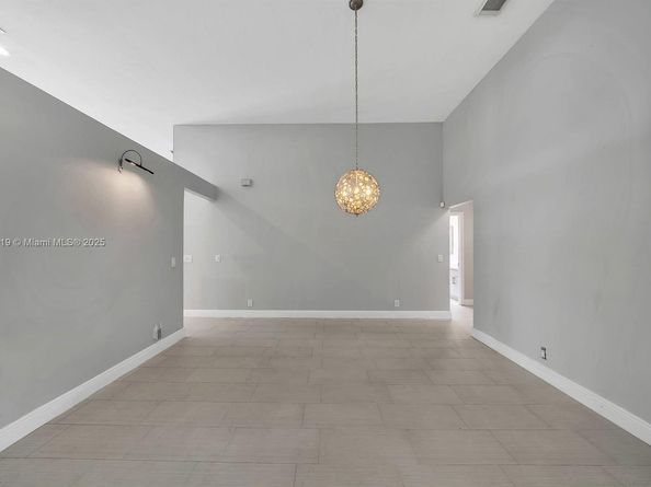 5323 SW 34th Way, Hollywood FL 33312