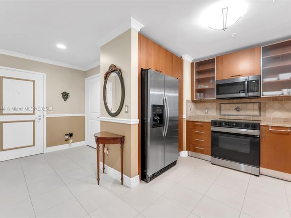 1945 S Ocean Dr 604, Hallandale Beach FL 33009