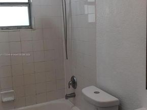 4841 NW 9th Dr 4840, Plantation FL 33317