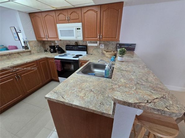 8485 SW 156th Pl 106, Miami FL 33193