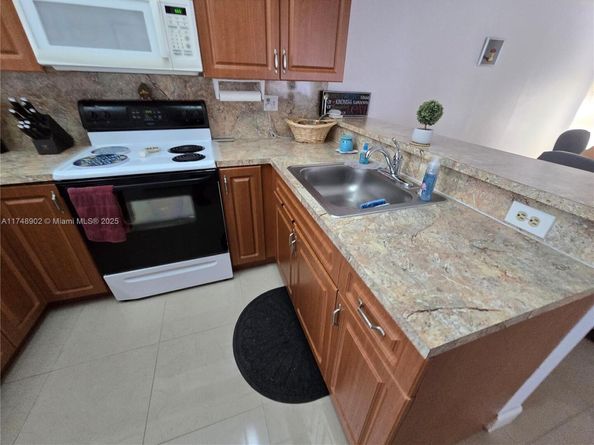 8485 SW 156th Pl 106, Miami FL 33193