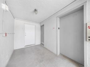 7620 Carlyle Ave 205, Miami Beach FL 33141