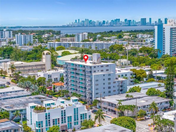 7620 Carlyle Ave 205, Miami Beach FL 33141