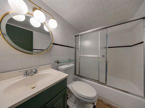 7620 Carlyle Ave 205, Miami Beach FL 33141