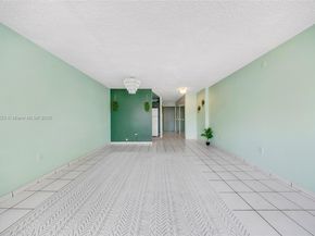 7620 Carlyle Ave 205, Miami Beach FL 33141