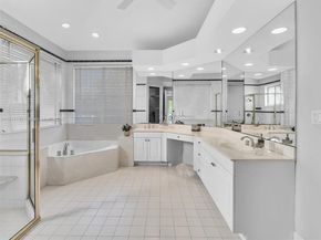 2756 Meadowood Dr, Weston FL 33332