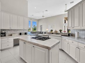 2756 Meadowood Dr, Weston FL 33332