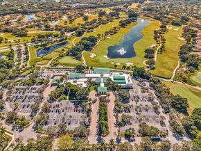 2756 Meadowood Dr, Weston FL 33332