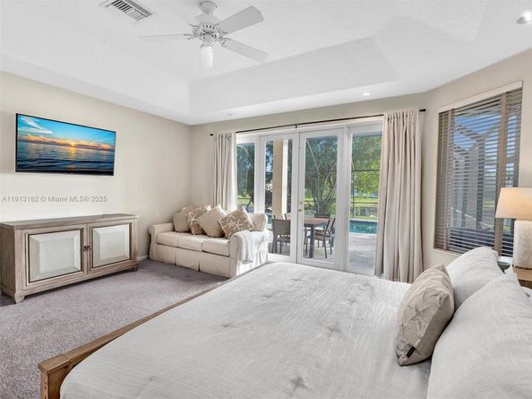 2756 Meadowood Dr, Weston FL 33332