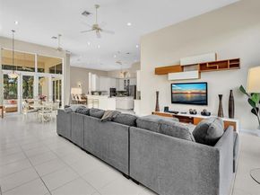 2756 Meadowood Dr, Weston FL 33332