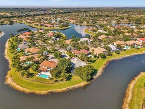 2756 Meadowood Dr, Weston FL 33332