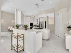 2756 Meadowood Dr, Weston FL 33332