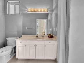 2756 Meadowood Dr, Weston FL 33332