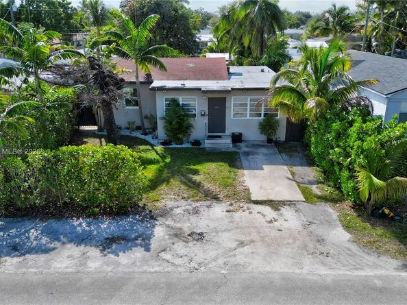 2326 Harding St, Hollywood FL 33020