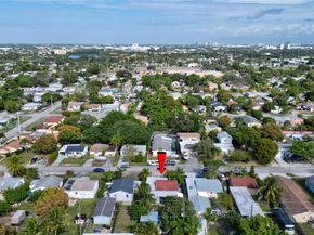 2326 Harding St, Hollywood FL 33020