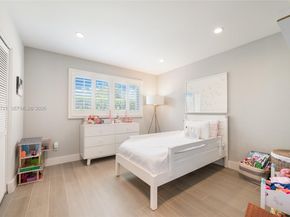 10330 SW 71st Ave, Pinecrest FL 33156
