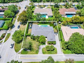 10330 SW 71st Ave, Pinecrest FL 33156