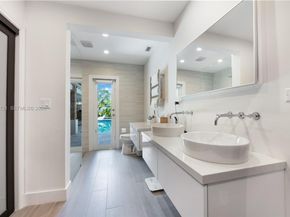 10330 SW 71st Ave, Pinecrest FL 33156